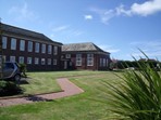 8 Queens Manor Clifton Drive South
