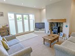 2 Hazel Grove