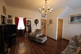 4 Gardiner Square