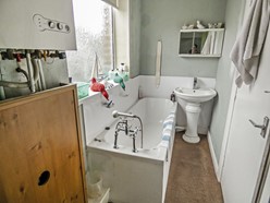 Image of Flat 3, bathroom