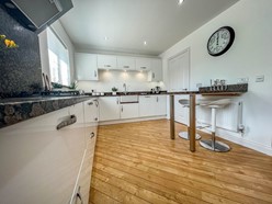 Image of Kitchen/Breakfast Area