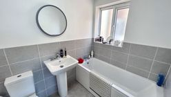 Image of En-Suite Bathroom
