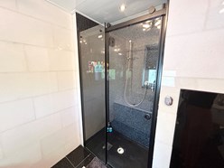 Image of Family bathroom / Shower