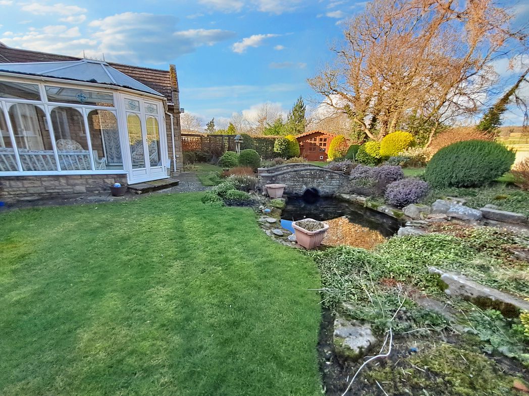 3 bed bungalow to buy in NE46