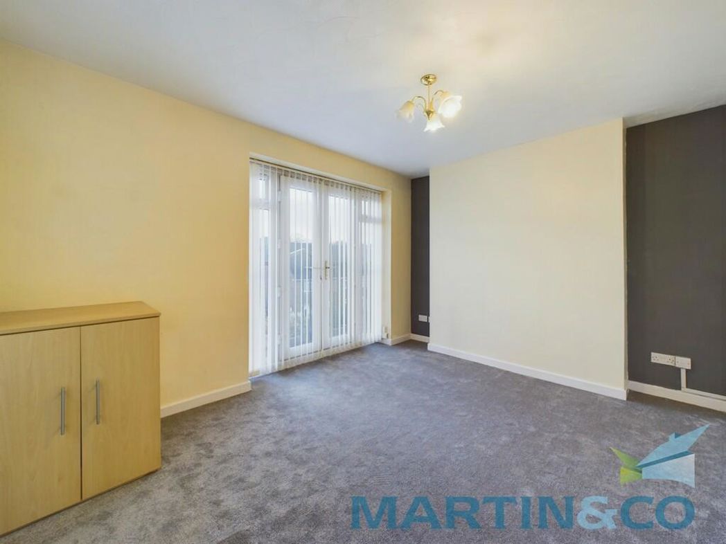 2 bed apartment to buy in L25