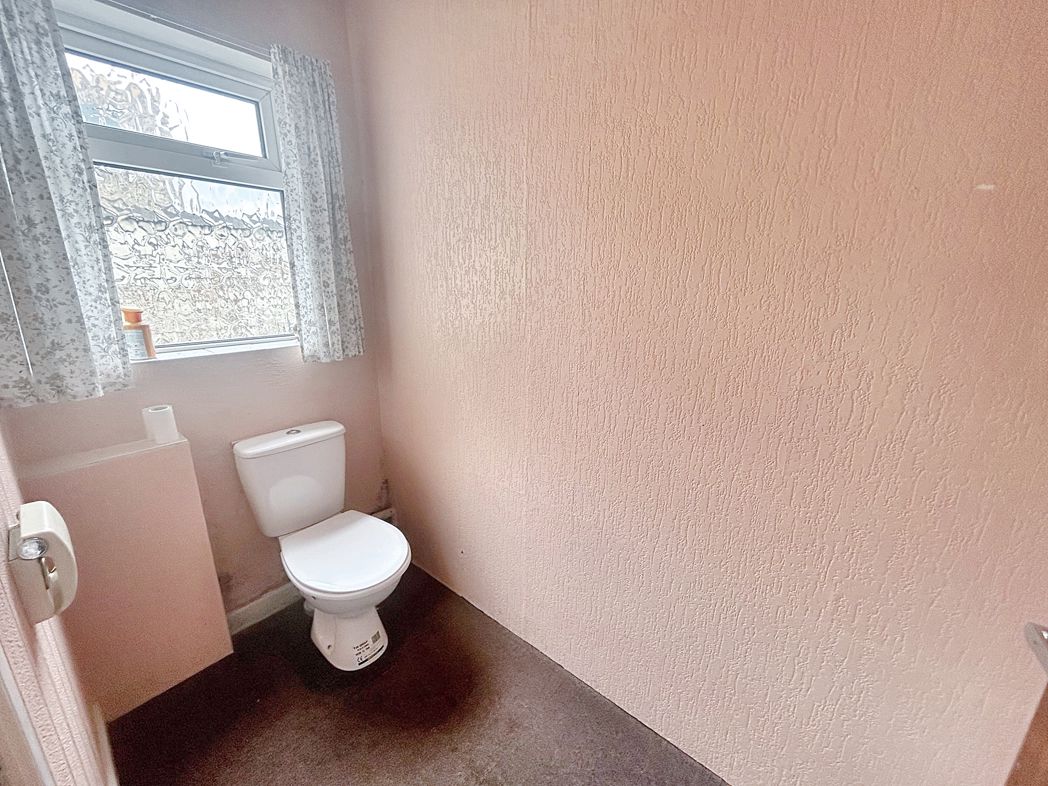 2 bed terrace to buy in NE16