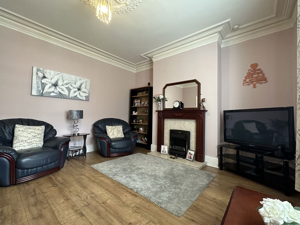 3 bed terrace to buy in NE31