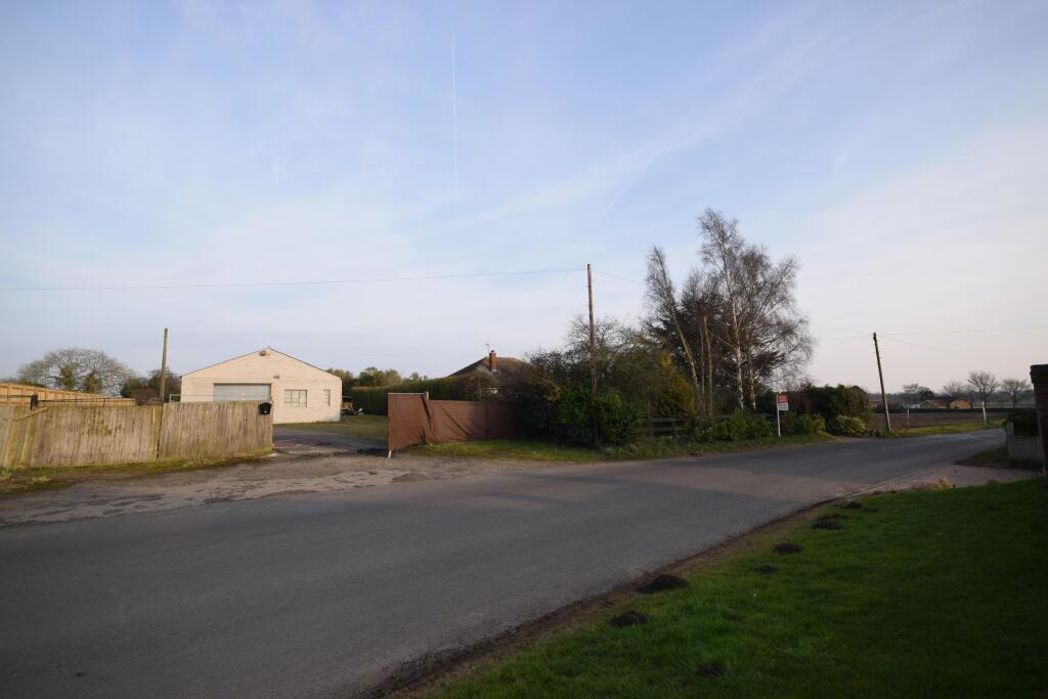 The Old Garage, 92 Main Road, Toynton All Saints, Spilsby, Lincolnshire, PE23 5AQ