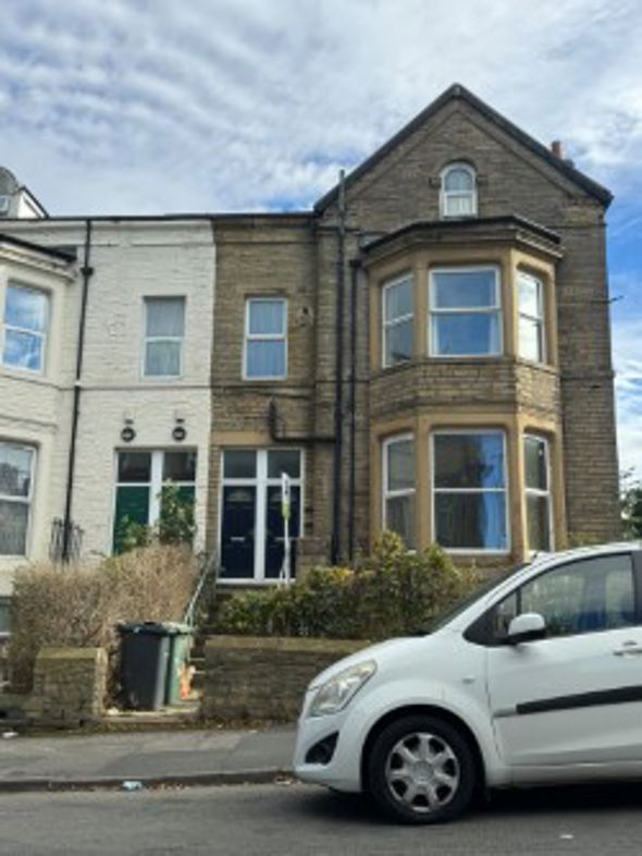 27 St Paul's Rd, Manningham, Bradford BD8 7LU