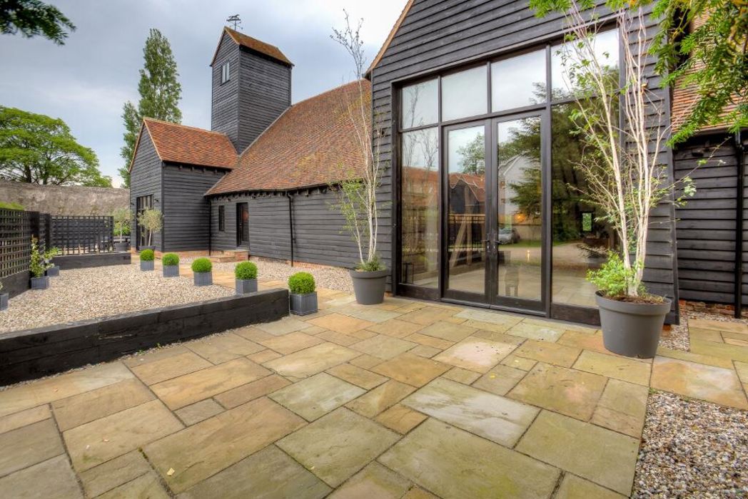 The Barn Church End, Broxted, Dunmow, Essex, CM6 2BZ
