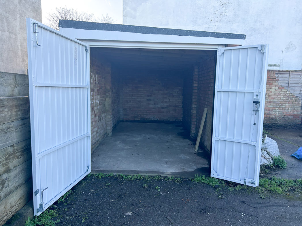 Garage Located near Waterside View Rd, Warden, Sheerness, Kent, ME12 4PU