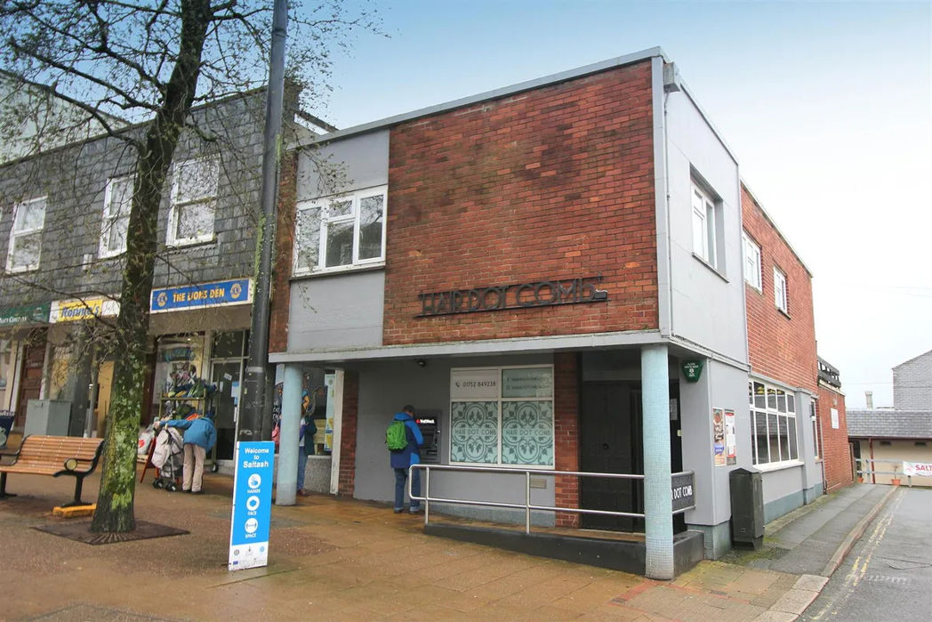 40A Fore St, Saltash PL12 6JL