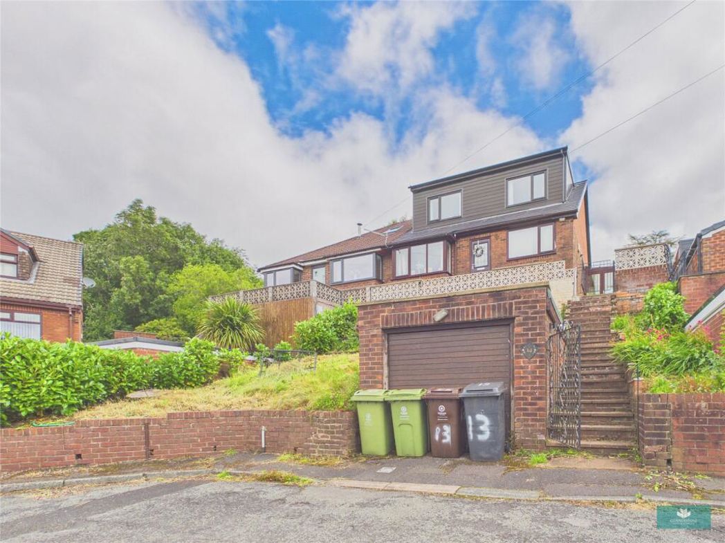 13 New Royd Ave, Lees, Oldham OL4 3PH