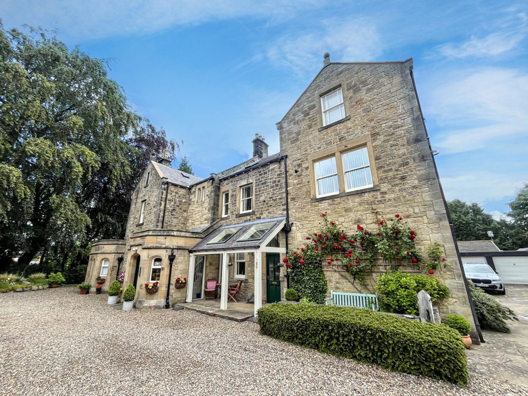 6 Eilansgate House Eilansgate, Hexham, Northumberland, NE46 3EJ