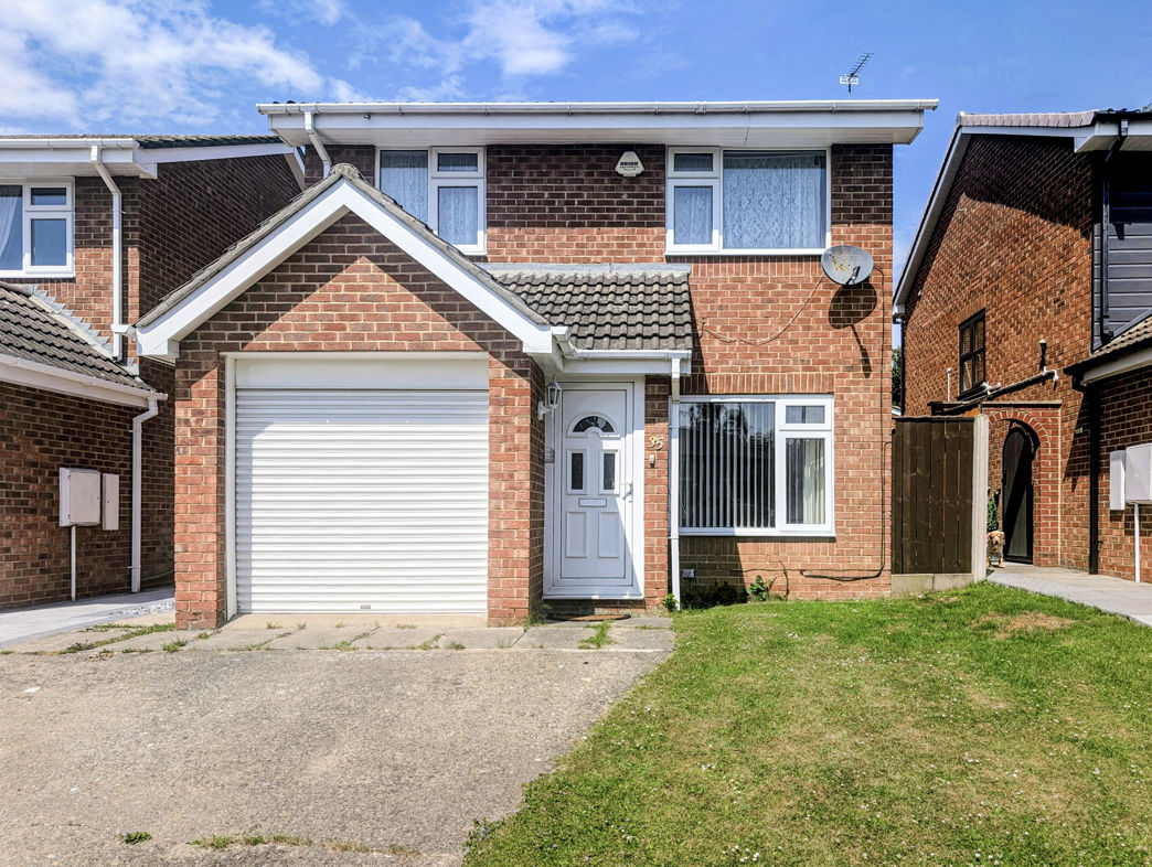 35 Welland Cres, Stockton-on-Tees TS19 0UT