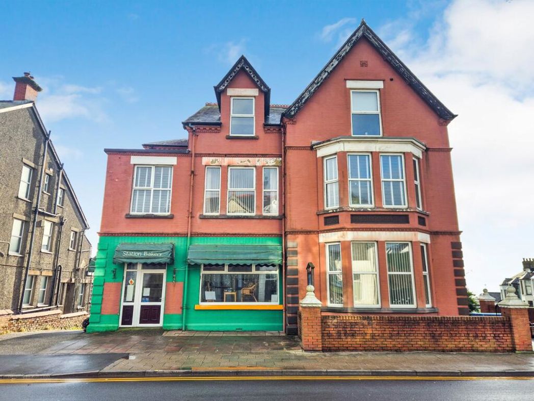 2 High St, Criccieth LL52 0RN