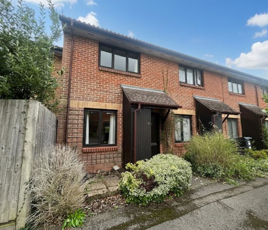 83 Broad Hinton, Reading RG10 0LP