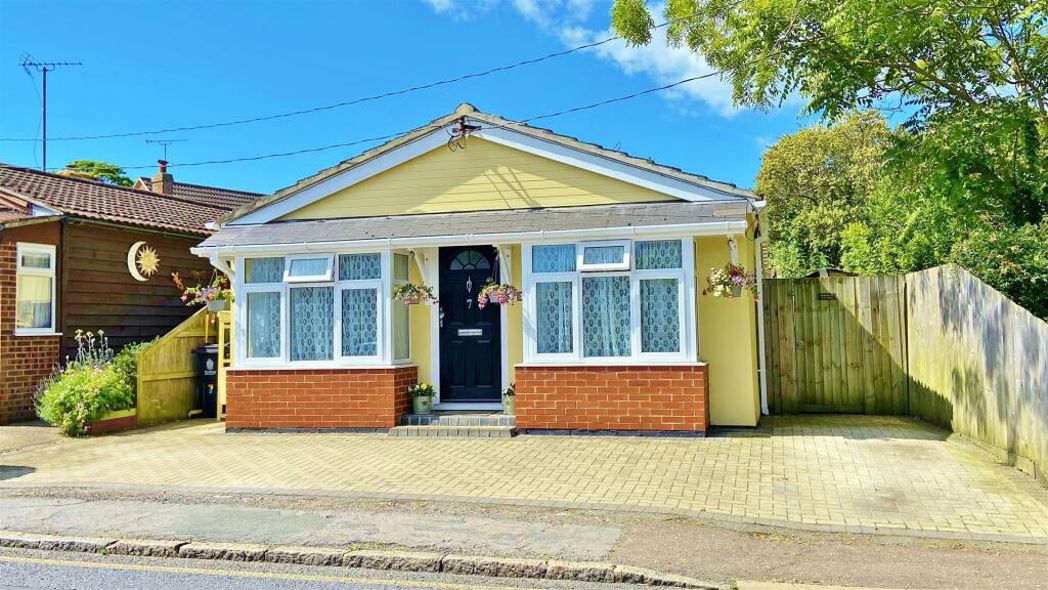 7 Kirby Rd, Walton-on-the-Naze, Walton on the Naze CO14 8QP