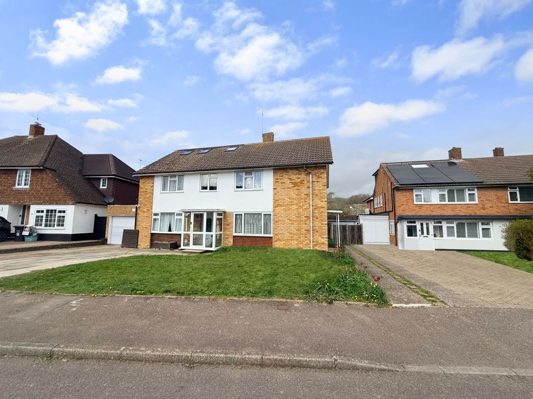 50 Elmshurst Gardens, Tonbridge TN10 3QU