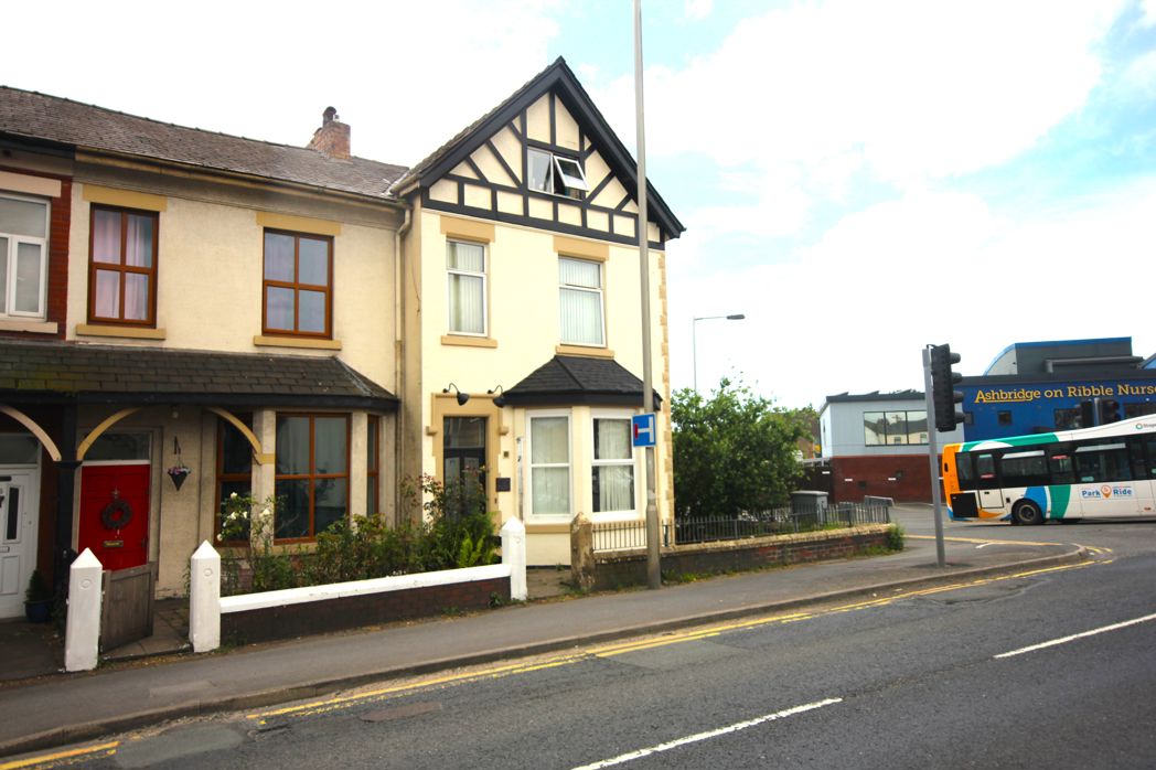 2 Victoria Rd, Walton-le-Dale, Preston PR5 4AB