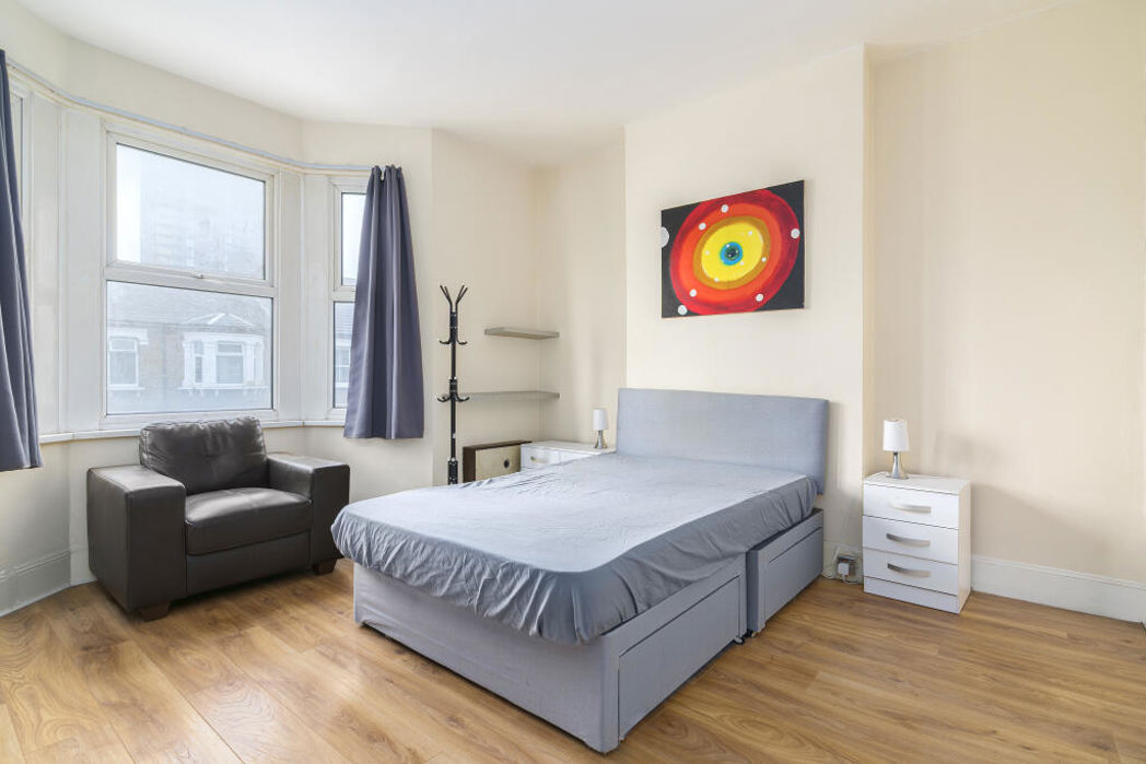 58 Montague Rd, Hounslow TW3 1LD