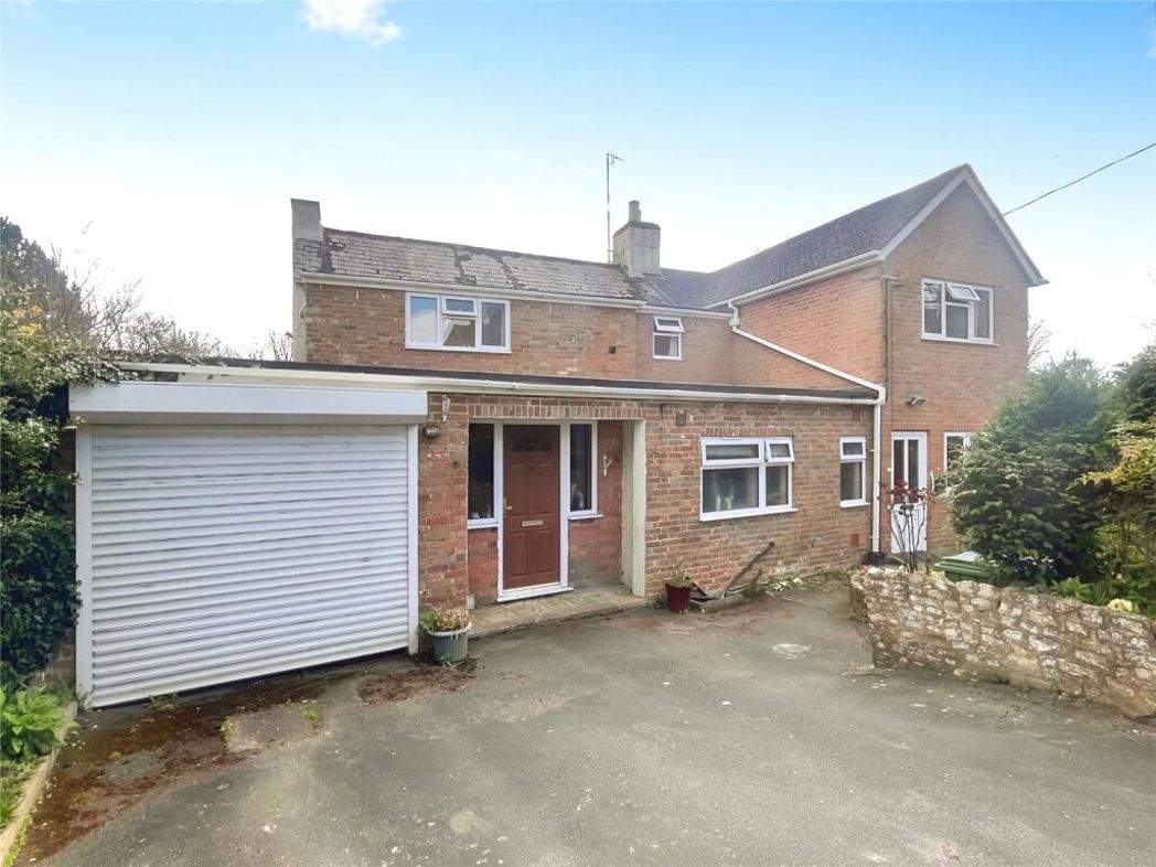 Yew Tree Cottage 3 Castle Lane, Whitchurch, Aylesbury, Buckinghamshire, HP22 4JD