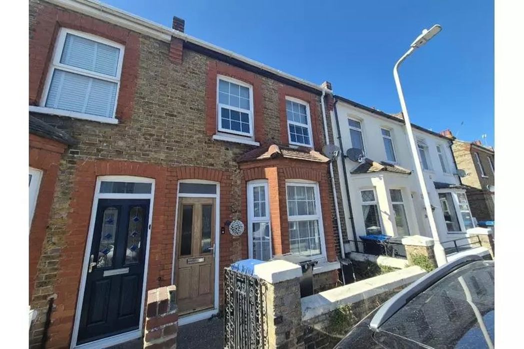 20 Livingstone Rd, Broadstairs CT10 2UD