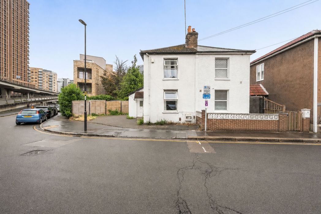 49 Church Rd, Croydon CR0 1SJ