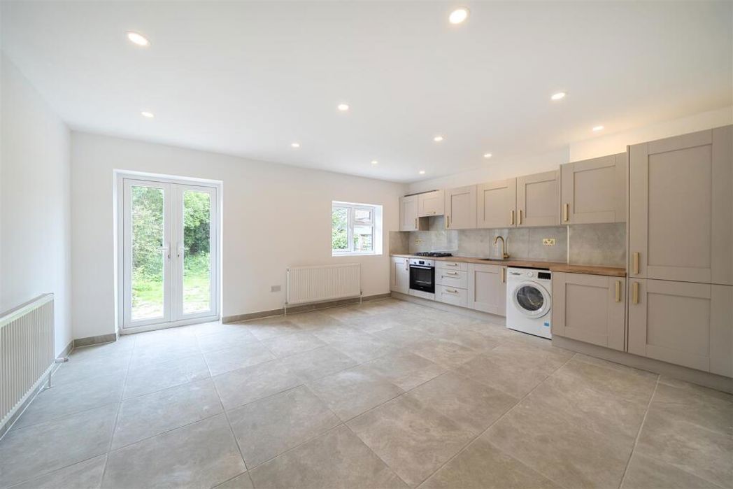 318 West End Road, Ruislip, Middlesex, HA4 6RD