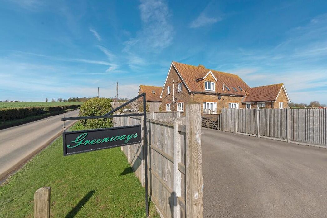 Greenways Eastchurch Road, Eastchurch, Sheerness, Kent, ME12 4HW