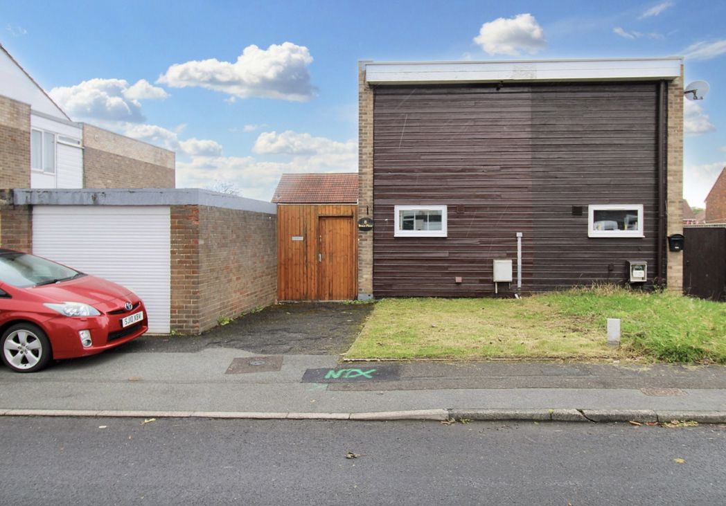 8 Bruce Pl, Peterlee SR8 5JR