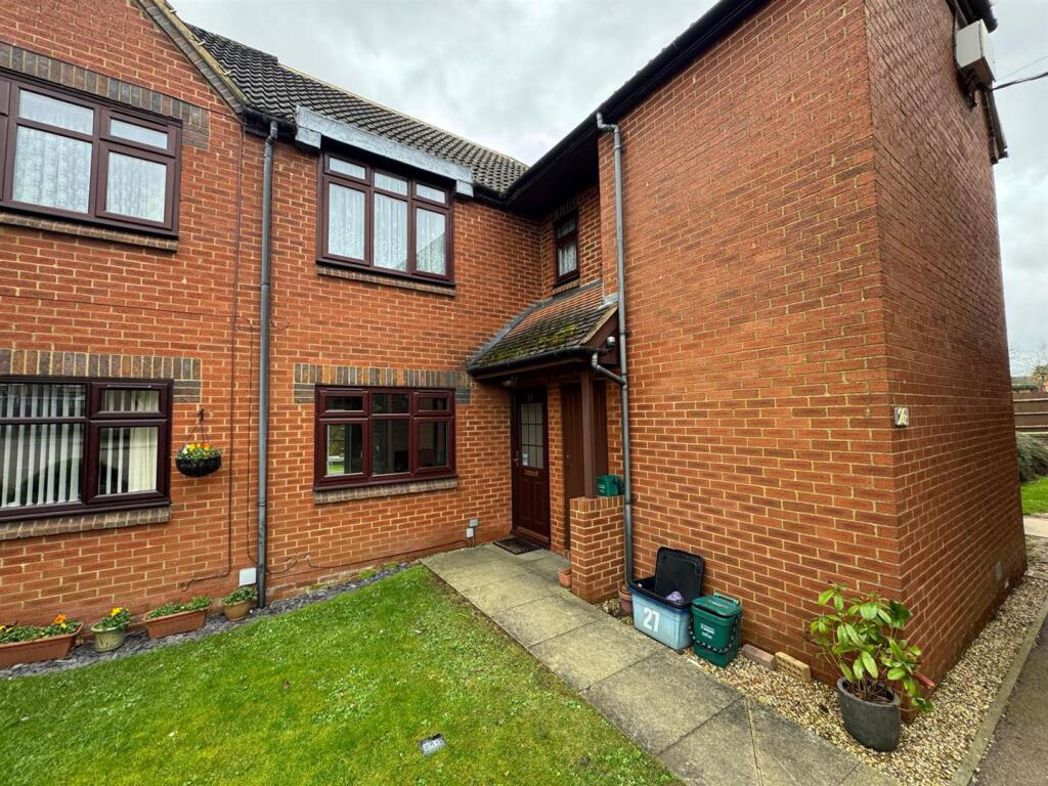 27 The Lawns, Stevenage SG2 9RT