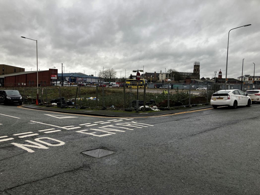 8 Carlton St, Bolton BL2 1BT