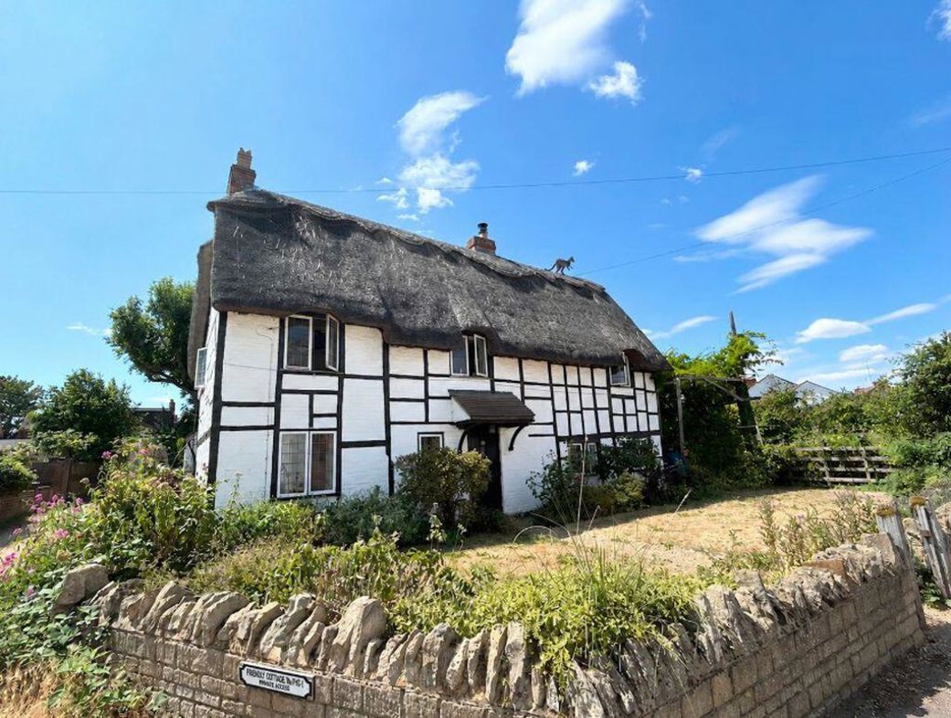 48 and 50 Caldecote Street, Newport Pagnell, Buckinghamshire, MK16 0BX
