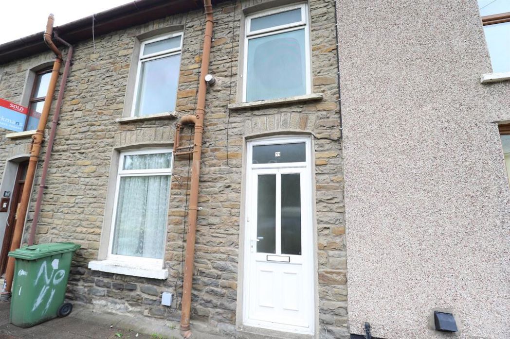 Bridge House, 11 Bridge St, Abercarn, Newport NP11 4SG